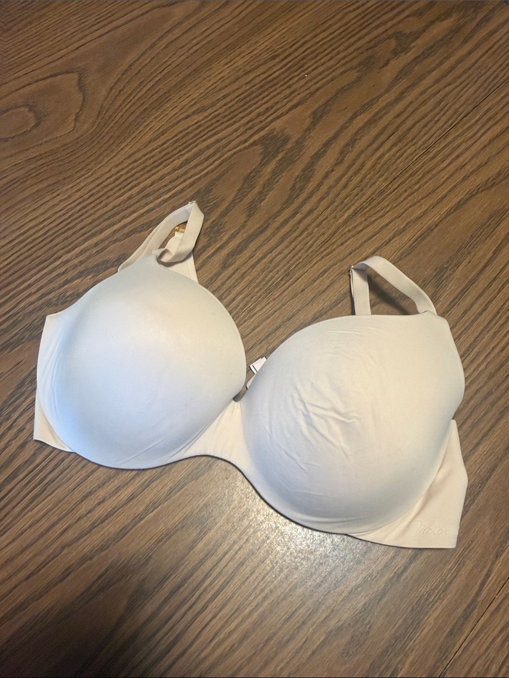 Victoria's Secret Smooth Light Cream T-Shirt Bra